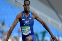 الأميركي تايلور يحتفظ باللقب الأولمبي في الوثبة الثلاثية