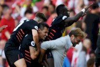 ليفربول يصعق أرسنال في موقعة القمة وفوز كبير ليونايتد