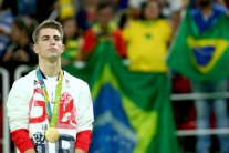 جمباز فني: ذهبية ثانية للبريطاني ويتلوك