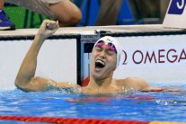 أظافر السباح الصيني سون وأسنانه حديث العالم الافتراضي!