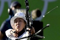 ذهبية فردي السيدات في القوس والنشاب للكورية تشانغ