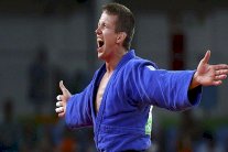 لاعب الجودو البلجيكي فان تيشيلت يتعرض لاعتداء في كوباكابانا