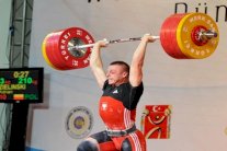 بعد شقيقه.. البولندي ادريان زيلينسكي يسقط في فخ المنشطات