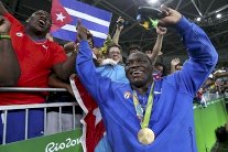 ذهبية المصارعة وزن 130 كلغ يونانية-رومانية للكوبي نونيز