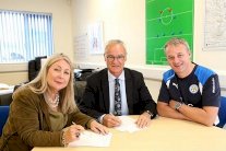 رانييري يجدد عقده مع ليستر سيتي حتى عام 2020