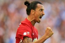 ابراهيموفيتش يتمنى البقاء في مانشستر يونايتد لفترة أطول