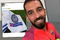 جماهير برشلونة تهاجم 