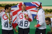 ذهبية ورقم قياسي في سباق المطاردة على المضمار لرجال بريطانيا