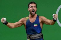 ذهبية ورقم قياسي في رفع الأثقال وزن 85 كلغ للإيراني رستمي