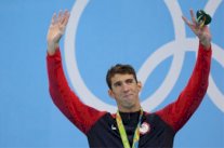 السباح فيلبس يختم مسيرته الاولمبية بالذهبية رقم 23