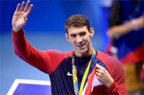 السباح الأمريكي فيلبس يعيد كتابة نهاية ملحمته الاولمبية