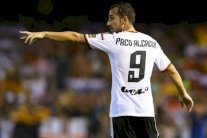 فالنسيا لا يريد التخلي عن لاعبيّه مصطفي وألكاسر