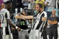 يوفنتوس يبدأ حملته بفوز صعب وروما يضرب بقوة