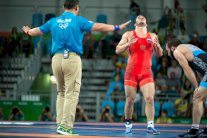 ذهبية المصارعة الحرة وزن 68 كلغ للروسي سادولاييف