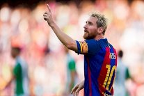 نيولز أولد بويز يحلم بعودة ميسي إلى صفوفه