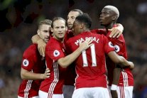 مانشستر يونايتد يحقق فوزه الثاني بهدفي إبراهيموفيتش