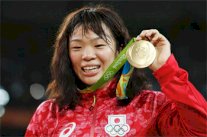 ذهبية المصارعة وزن 63 كلغ حرة لليابانية كاواي