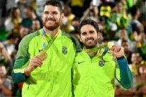 ذهبية الرجال للبرازيل في كرة الطائرة الشاطئية