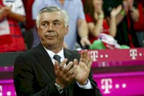 أنشيلوتي يؤكد: غيرت قليلاً في بايرن ميونيخ لأنه قوي جداً