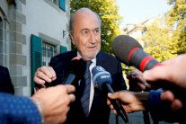 بلاتر يصل الى مقر محكمة التحكيم الرياضي