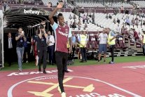 ويست هام يدعّم صفوفه بالسويسري اديميلسون فرنانديس