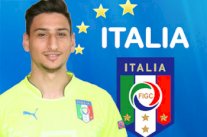 الحارس دوناروما أصغر لاعب في منتخب إيطاليا منذ عام 1910