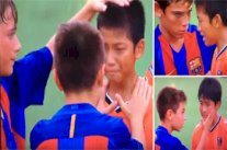 صغار برشلونة يظهرون روحاً رياضية عالية تجاه نظرائهم اليابانيين