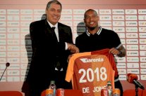 دي يونغ من لوس انجليس غالاكسي إلى غلطة سراي