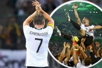 فوز ألمانيا على فنلندا في المباراة الوداعية لشفاينشتايغر