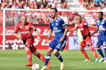 ديجون يطيح بليون وغانغان يخطف صدارة الدوري الفرنسي