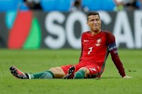 الإصابة تحرم البرتغال من جهود رونالدو أمام سويسرا