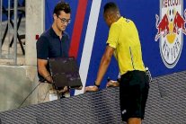 إسبانيا تتجه لتجربة الفيديو في التحكيم في المسابقات المحلية