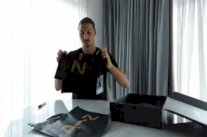 إبرا يسخر من حارس السيتي... ويُشعل دربي مانشستر مبكراً!