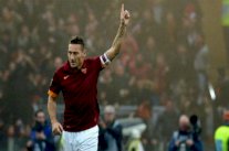 أسطورة روما يكشف كواليس فشل انتقاله لميلان وريال مدريد