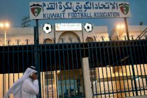 الفيفا يدين بشدة حل الاتحاد الكويتي ويجدد اعترافه به