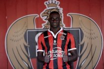 بالوتيلي يدافع عن نفسه بعد الانضمام لنيس الفرنسي