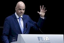 اعتماد الفيديو في مباريات كرة القدم 