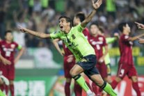 جونبوك يكتسح شنغهاي ويبلغ نصف نهائي