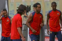 لاعب برشلونة السابق: ميسي 