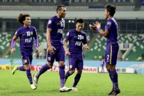 أهلي دبي والعين مرشحان للقب موسم 