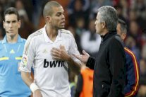 بيبي يهاجم مواطنه مورينيو: أراد إنهاء مسيرتي قبل الأوان!