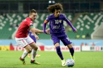 العين يهزم لوكوموتيف ويبلغ نصف نهائي دوري أبطال آسيا