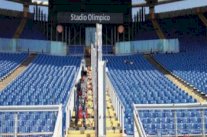 روما يُهدد السلطات الإيطالية بالرحيل عن الملعب 