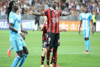 بداية واعدة لبالوتيلي مع نيس ومتز يواصل عودته الموفقة