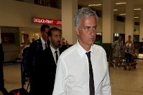 مورينيو يمنح راحة لبعض اللاعبين على رأسهم روني