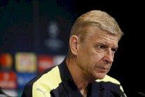 فينغر يعترف بأنه رفض الإشراف على سان جيرمان بسبب ولائه لآرسنال