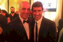 راؤول يثير غضب المدريديين بصورة مع برشلوني سابق