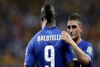 فيراتي لبالوتيلي: كرة القدم 