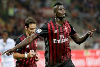 ميلان يواصل صحوته ويلحق بيوفنتوس إلى المركز الثاني مؤقتا