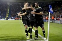 تشلسي يقصي ليستر في مباراة مثيرة وتأهل آرسنال وليفربول